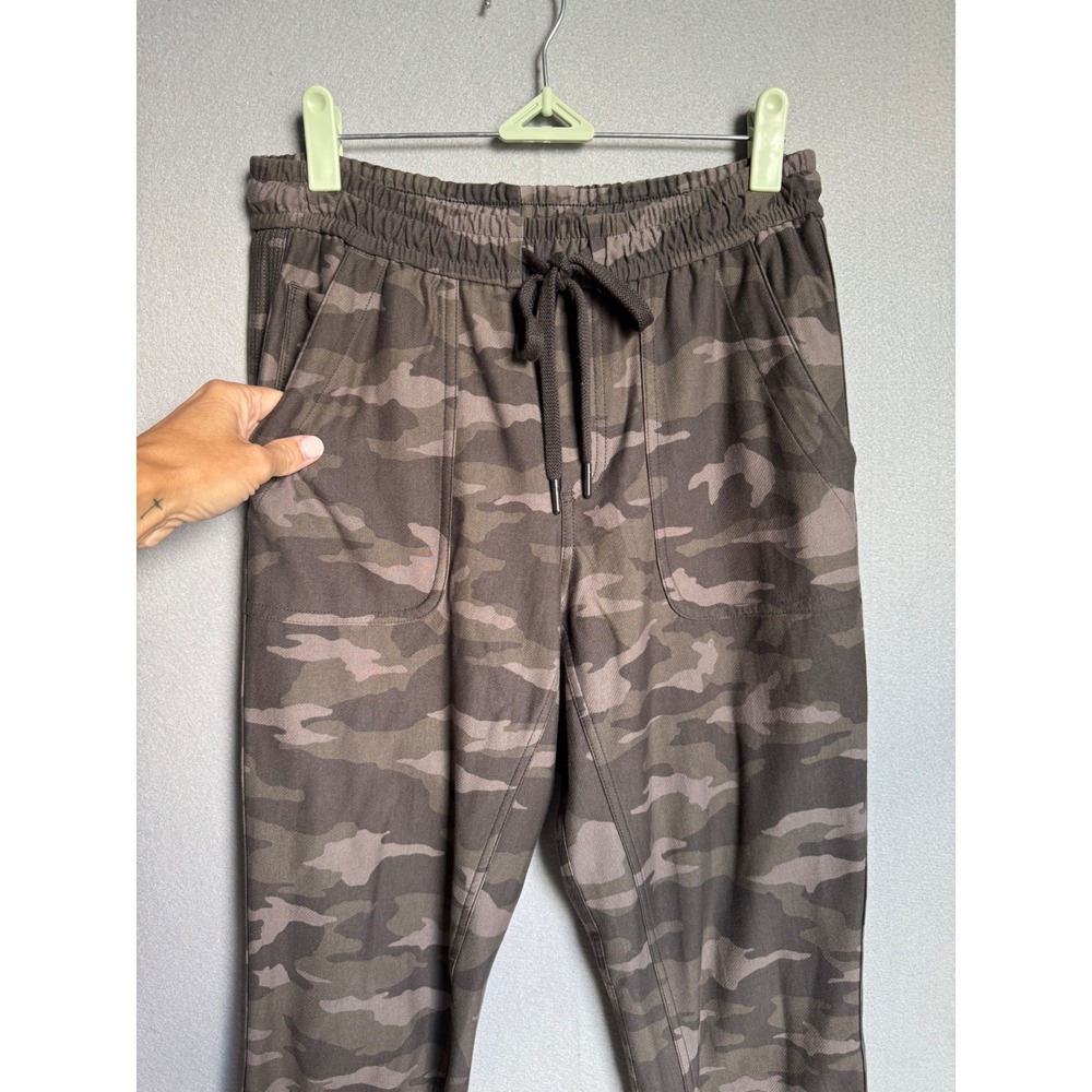 Athleta Camo Farallon Jogger Womens 2 Brown Camouflage Stretch‎ Utility Pants - Picture 3 of 11